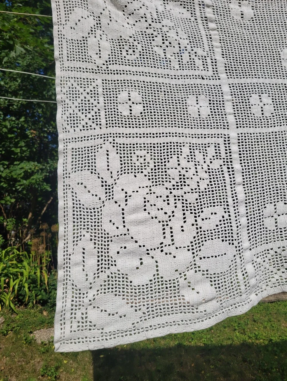 Vintage Crochet Table Cloth Runner Lot Doily Shabby Chic Ivory White Floral Set